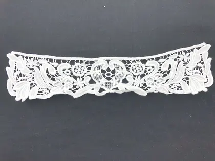 Bleached Cotton Domestic Guipure Collar · 40 cm
