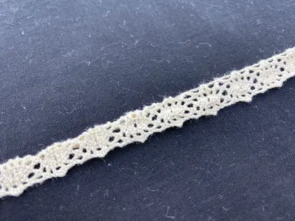 Greige Cotton Domestic Tape Lace · 1 cm