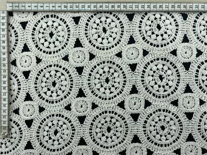 Yeşil Renk Yerli Pamuk Güpür Brode, 130 cm