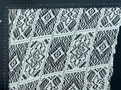 17247 Lace · Domestic · Lace Heat-Set Polyester 150 cm