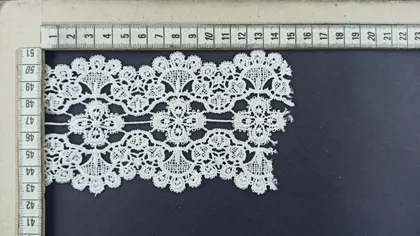 Greige Plain Polyester Domestic Guipure Broderie Tape · 8,5 cm
