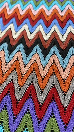 21907 Domestic Multi-Colored Polyester Raschel Lace V822 150 cm