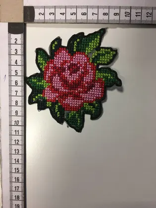 Kırmızı-Pembe-Yeşil Nakışlı Aplik, Etamin Polyester