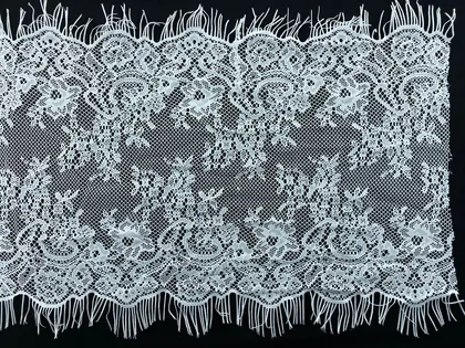 Ham Sakallı Mat Polyester Yerli Bant Dantel · 28 cm