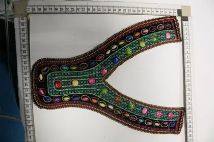 2425 · Broderie · Collar · Polyester · Beaded · Colored