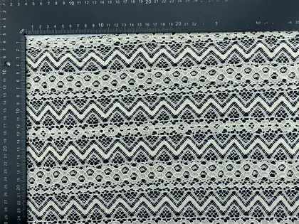 Fikse Pamuk Naylon İthal Dantel · 150 cm