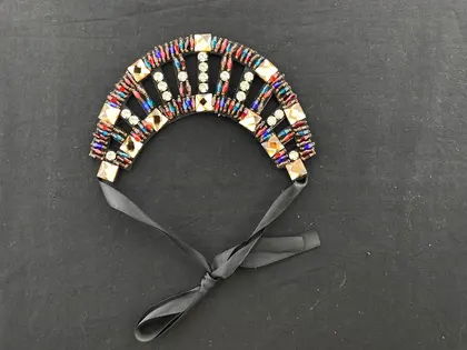 Gold Tape Collar · 20 cm