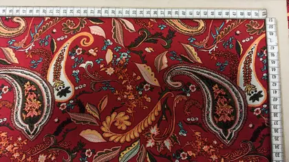 Red Printed Printed Viscose Domestic Fabric · 150 cm