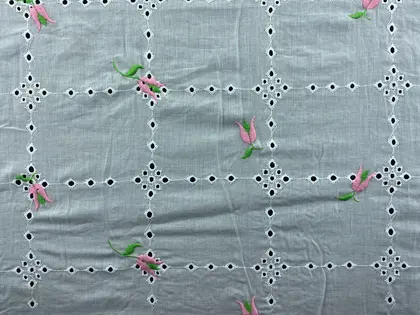 Pembe-Yeşil Laleli Bohrer Desenli Brode Kumaş