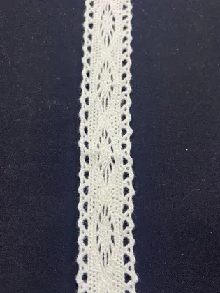 Krem Kopanakı Dantel Bant, 2 cm