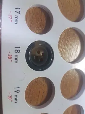Bej Polyester Yerli Çubuk Düğme 18
