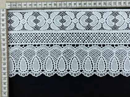 Greige Domestic Guipure Broderie Tape · 17 cm