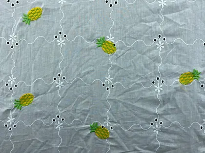 Sarı-Yeşil Ananas Nakışlı Vual Kumaş