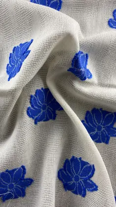 22463 Fabric · Domestic · Lez · Cotton · Blue Rose Patterned · Cream · 150 cm