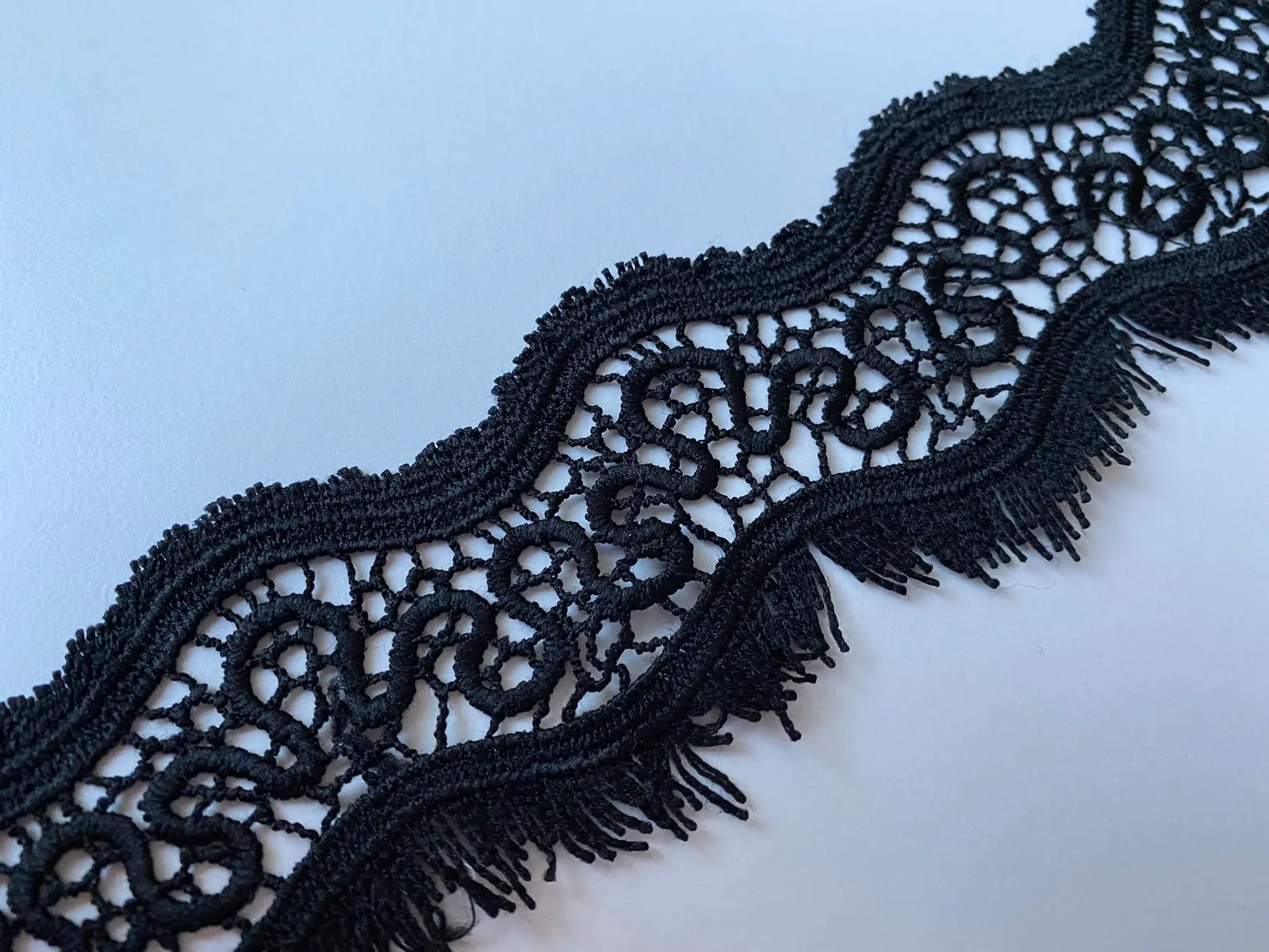 Siyah Mat Polyester İthal Güpür Brode Bant · 6,5 cm