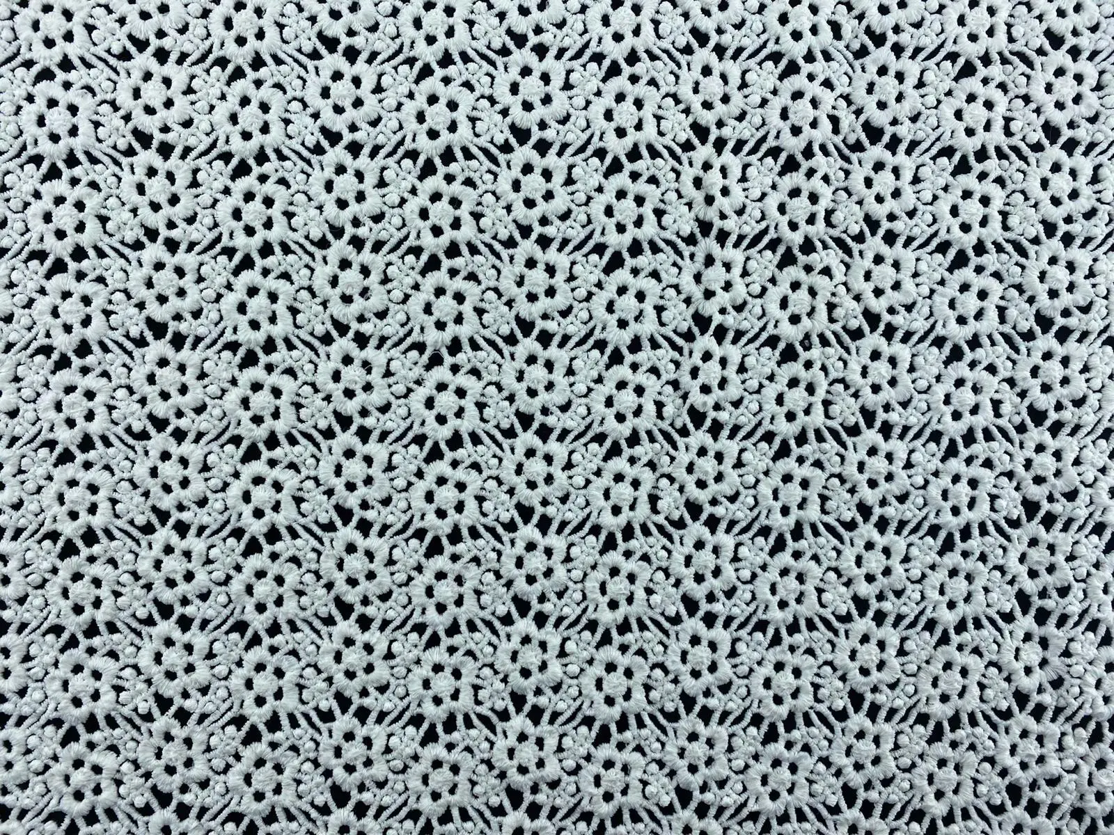 Greige Polyester Domestic Broderie · 130 cm
