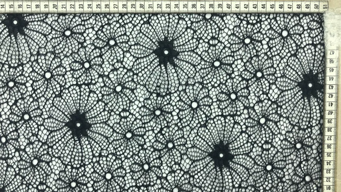 Siyah Polyester İthal Dantel · 150 cm
