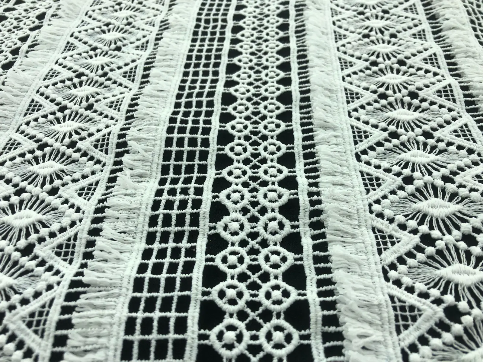 Greige Polyester Domestic Guipure Broderie · 135 cm