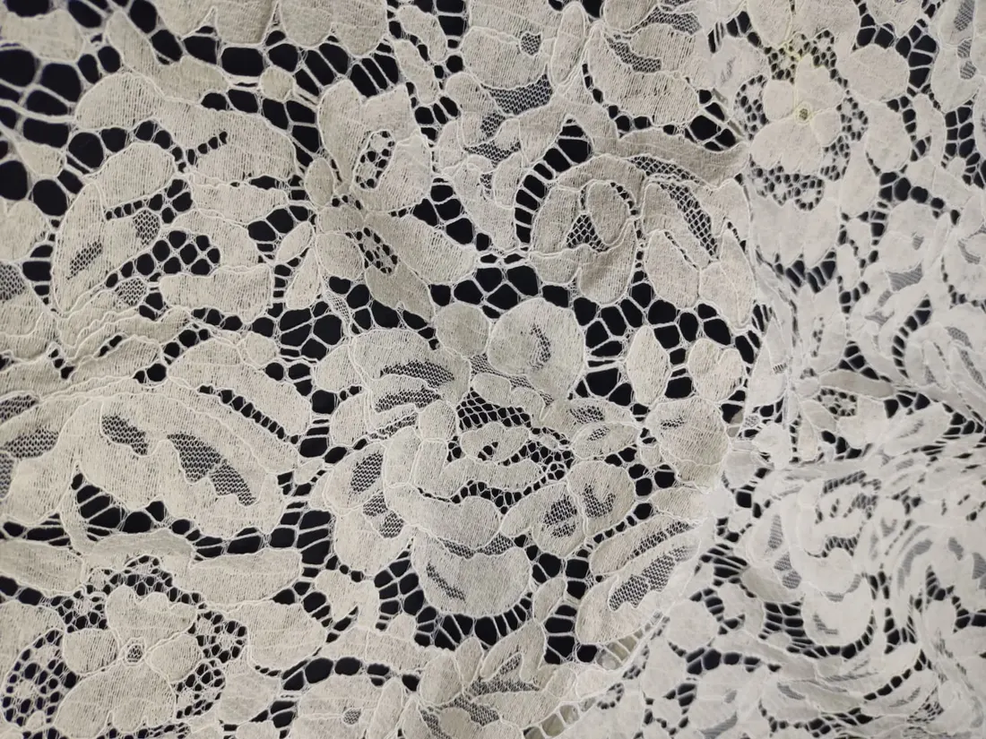 5677 Dantel · Yerli · Lez · Pamuk · Polyester · Kordlu · Likrasız · Fikse · 150 Cm