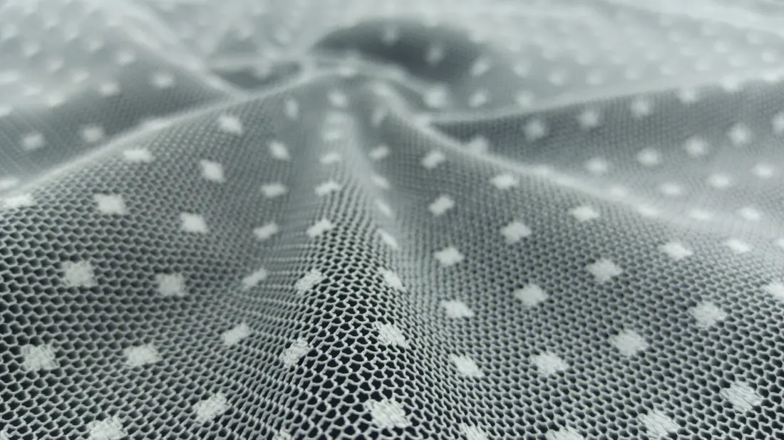 Fikse Puantiyeli Polyester Yerli Tül · 150 cm