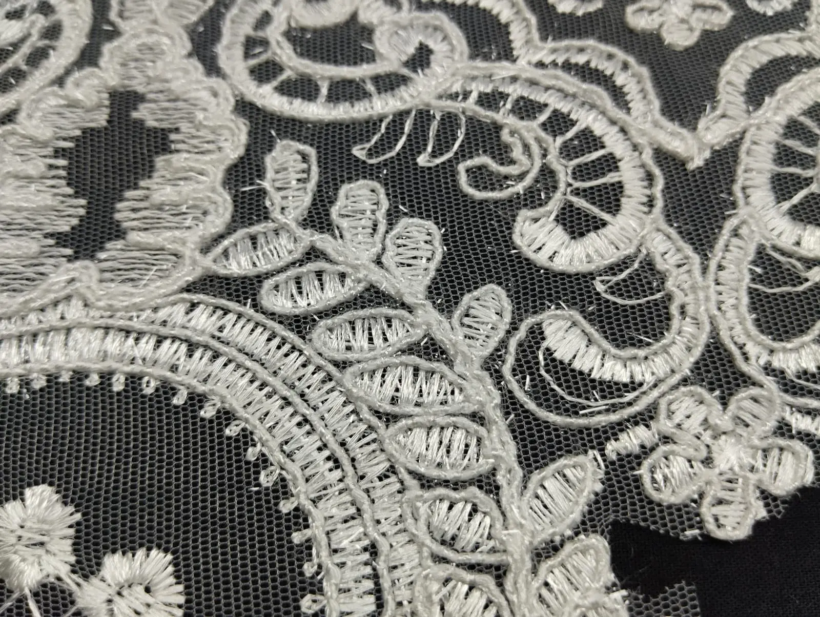 4271 · Broderie · Local · Applique · Polyester · Corded · Eyelash · Raw