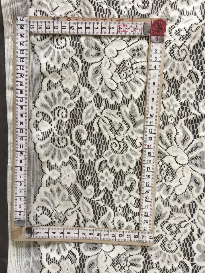 Fikse Polyester Dantel · 150 cm