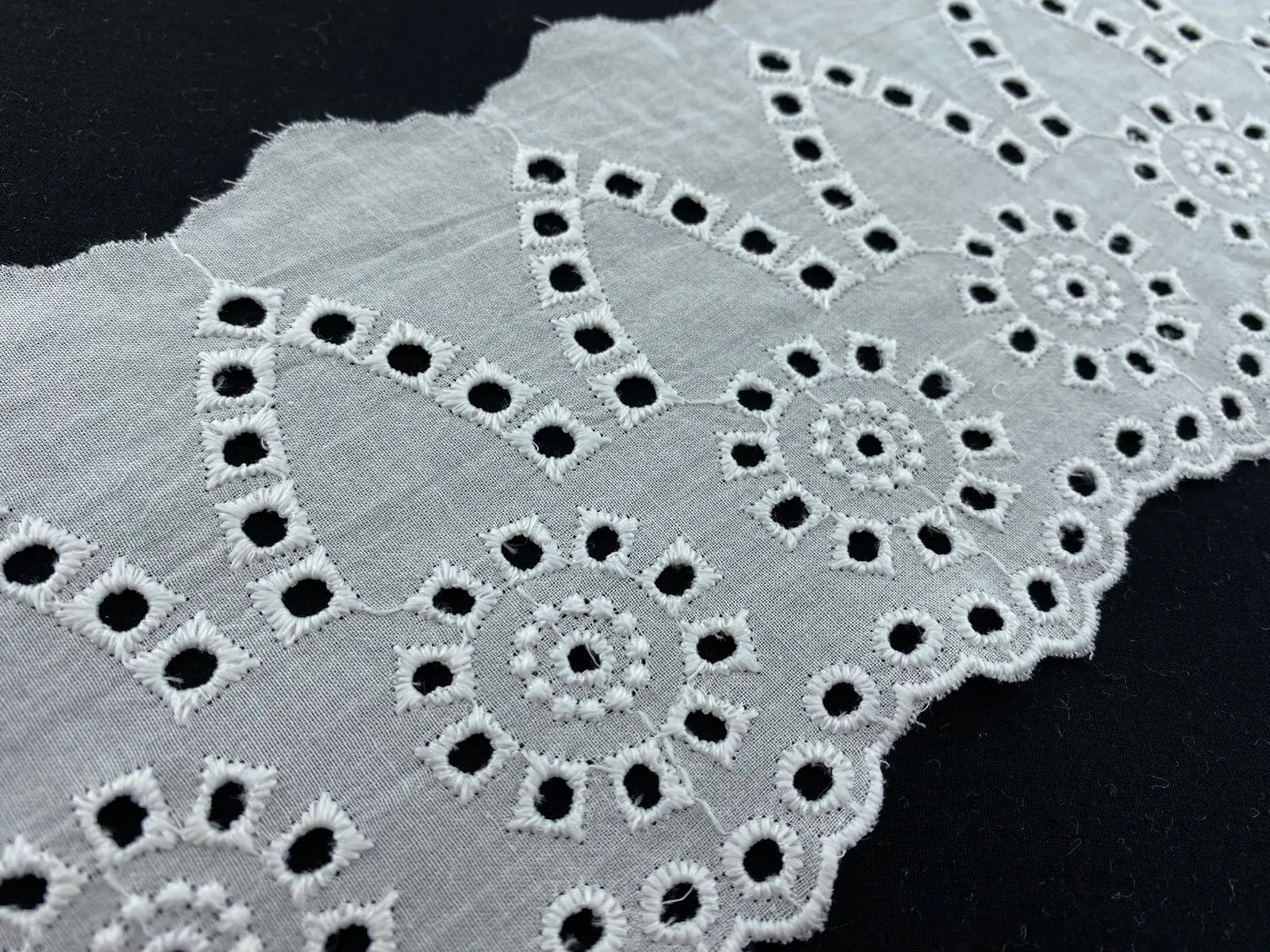 Kasar Mat Polyester Yerli Brode Bant Vual · 12 cm