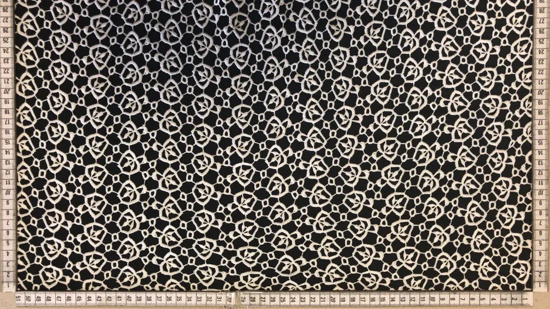 Ham Mat Polyester Brode · 120 cm