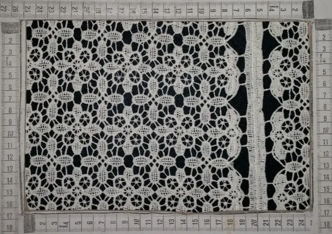 Greige Broderie