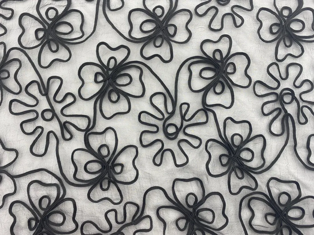 Siyah Nakışlı İplikli Polyester Yerli Organze