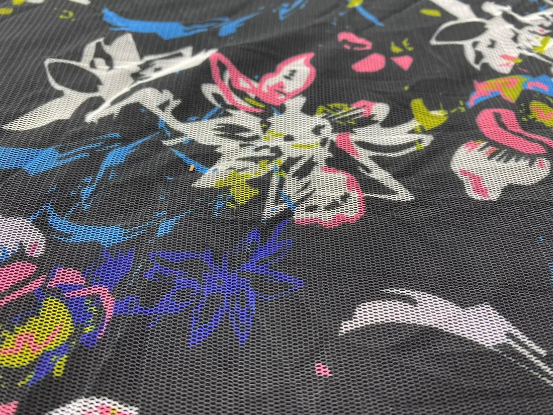 Renkli Baskılı Polyester Yerli Tül · 150 cm