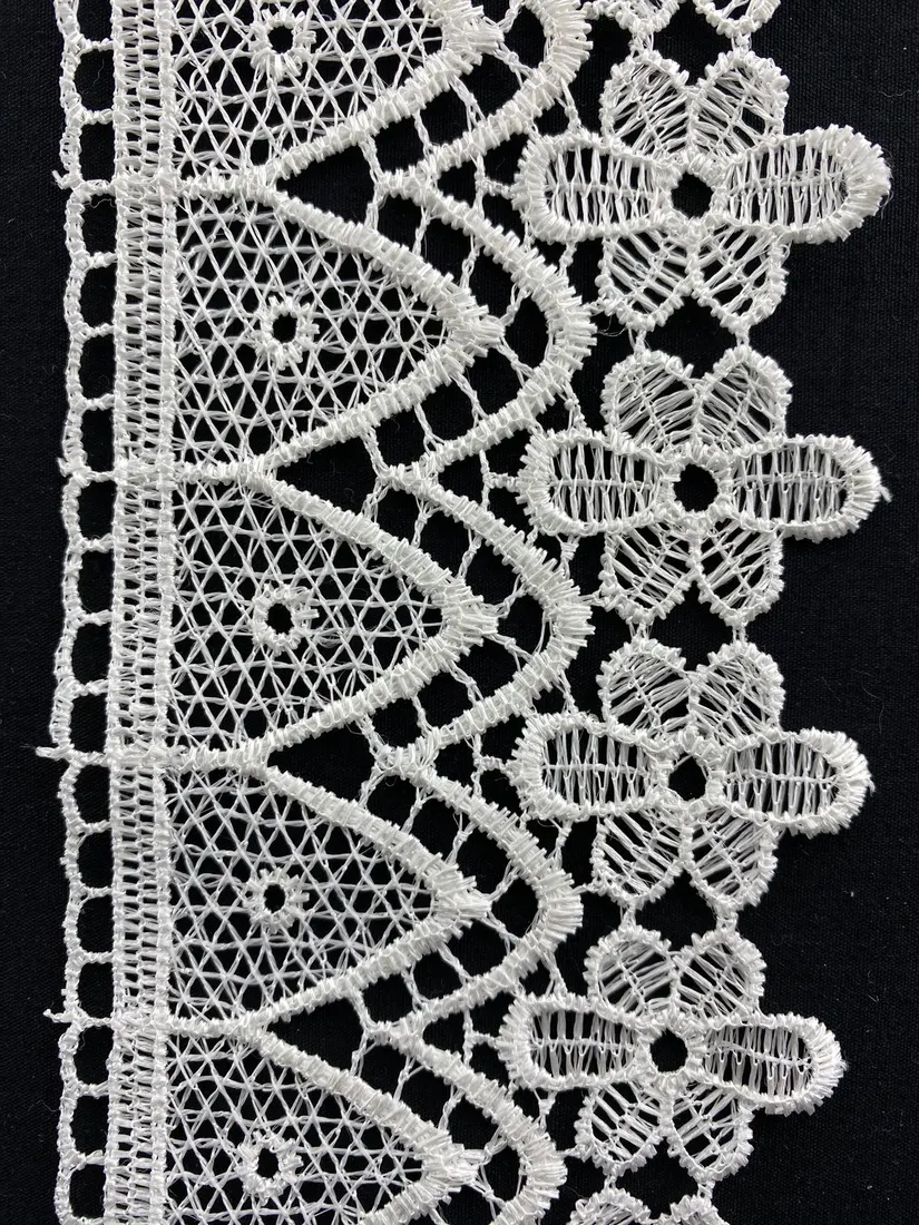 Ham Polyester Yerli Güpür Brode Bant · 7,5 cm