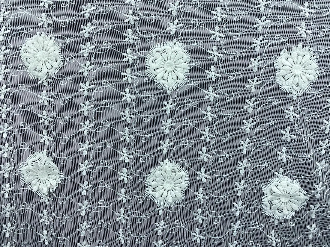 Kasar Polyester İthal Dantel Tül · 150 cm