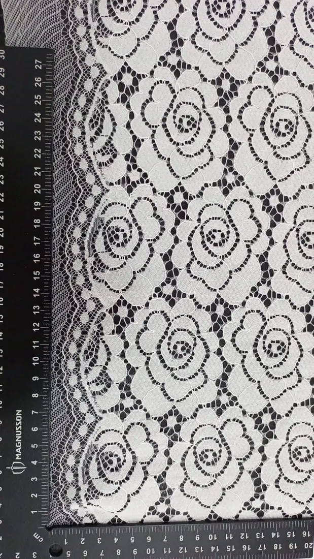 Fikse Polyester Yerli Dantel · 150 cm