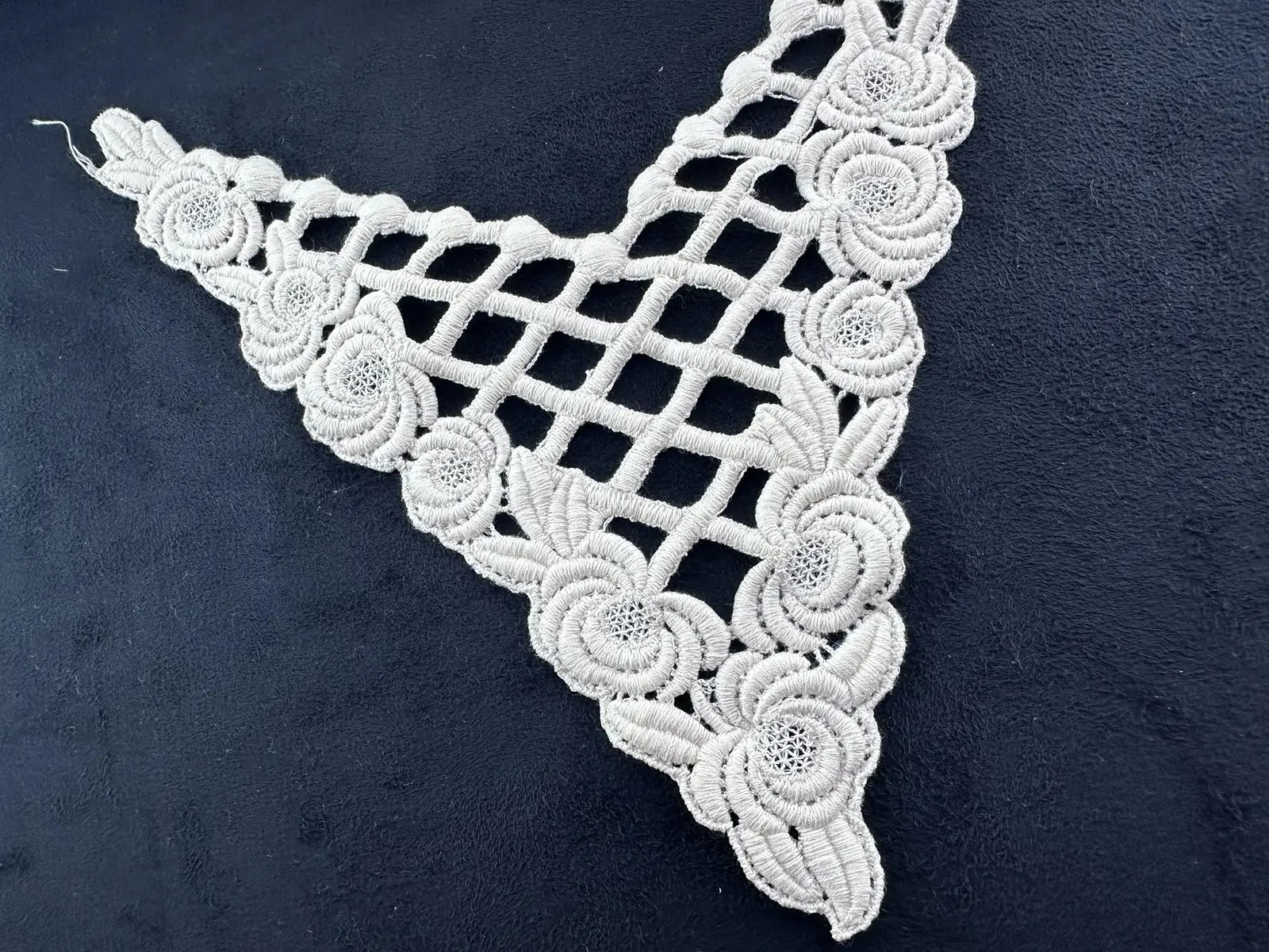 23398 Brode · Yerli̇ · Apli̇k · Kordeneli̇ · Pamuk · Ham · 23x23 Cm