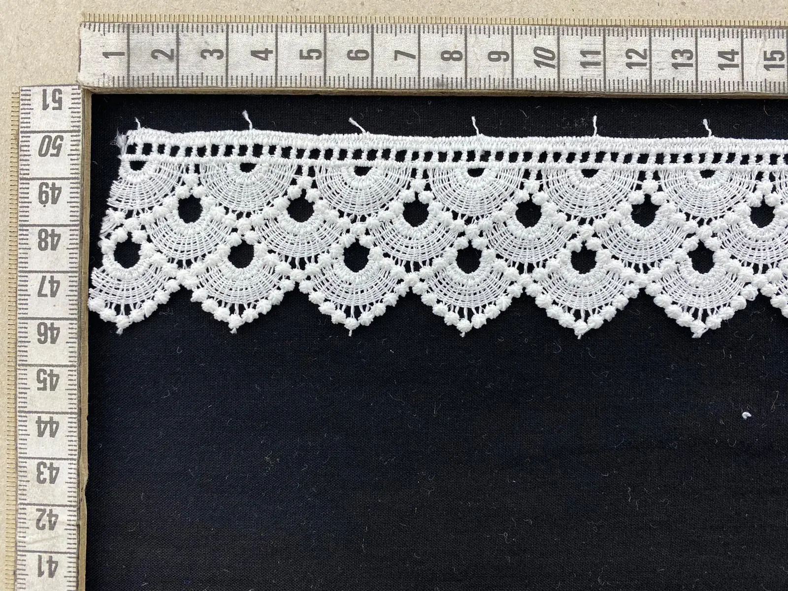 Ham Mat Polyester Yerli Güpür Brode Bant · 4 cm