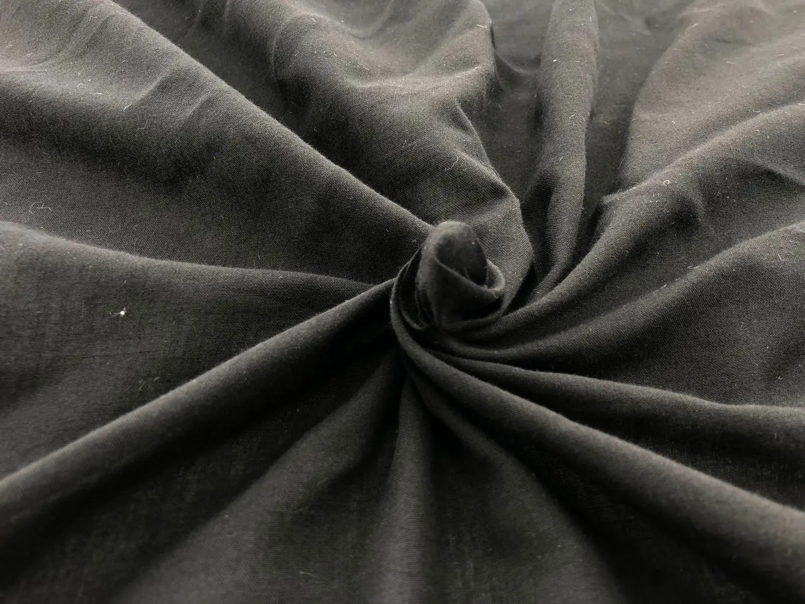 5776 Broderie · Domestic · Lace · Voile · Cotton · 60 · 50 · Black