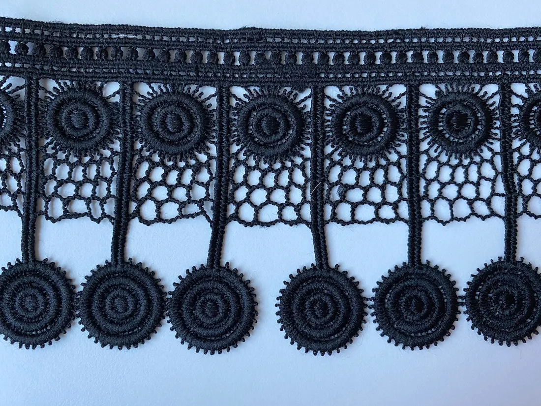Siyah Mat Polyester İthal Güpür Brode Bant · 9 cm