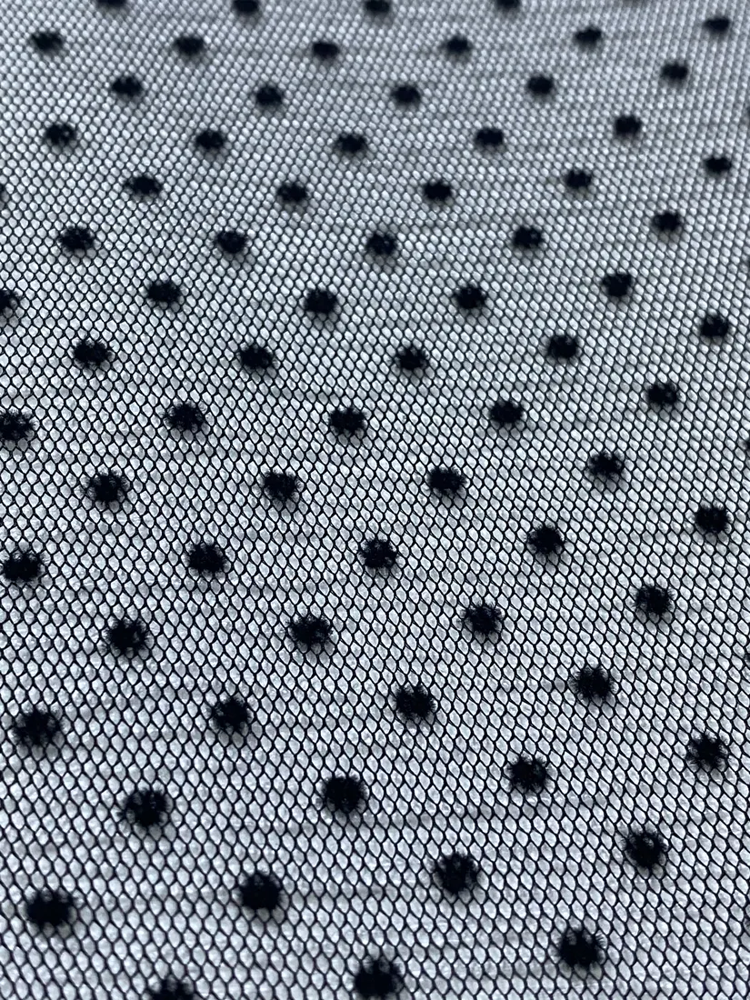 Siyah Baskılı Polyester Yerli Tül · 150 cm