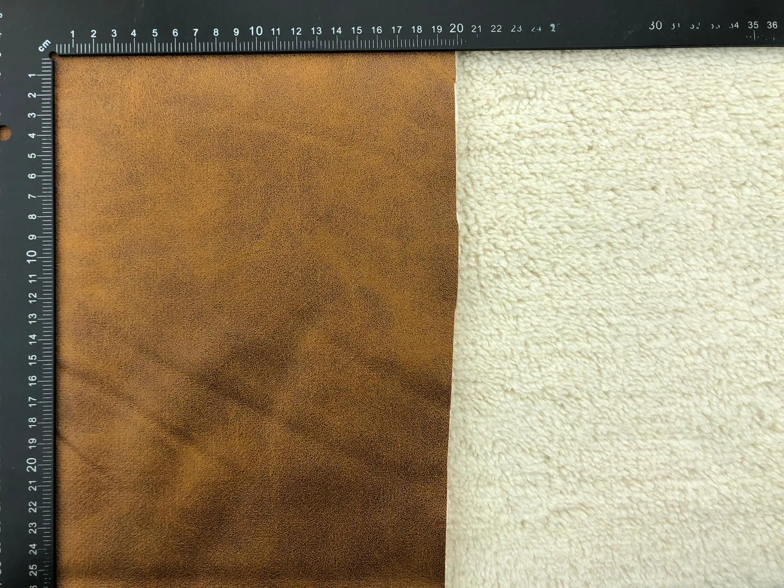 18274 Leather Fur Fabric · Local · Lez · Polyester · Brown Leather · Brown Fur · 150 cm