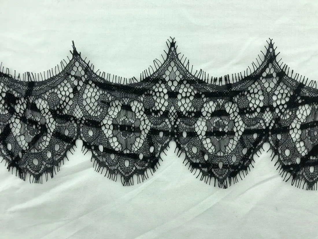 Siyah Sakallı Baskılı Naylon İthal Bant Dantel · 9 cm