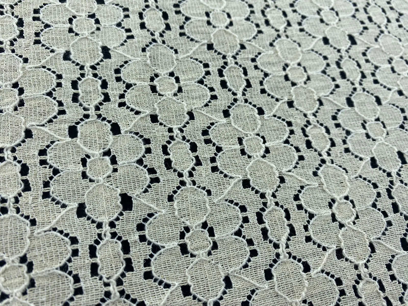 Heat-set Cotton Domestic Lace · 155 cm