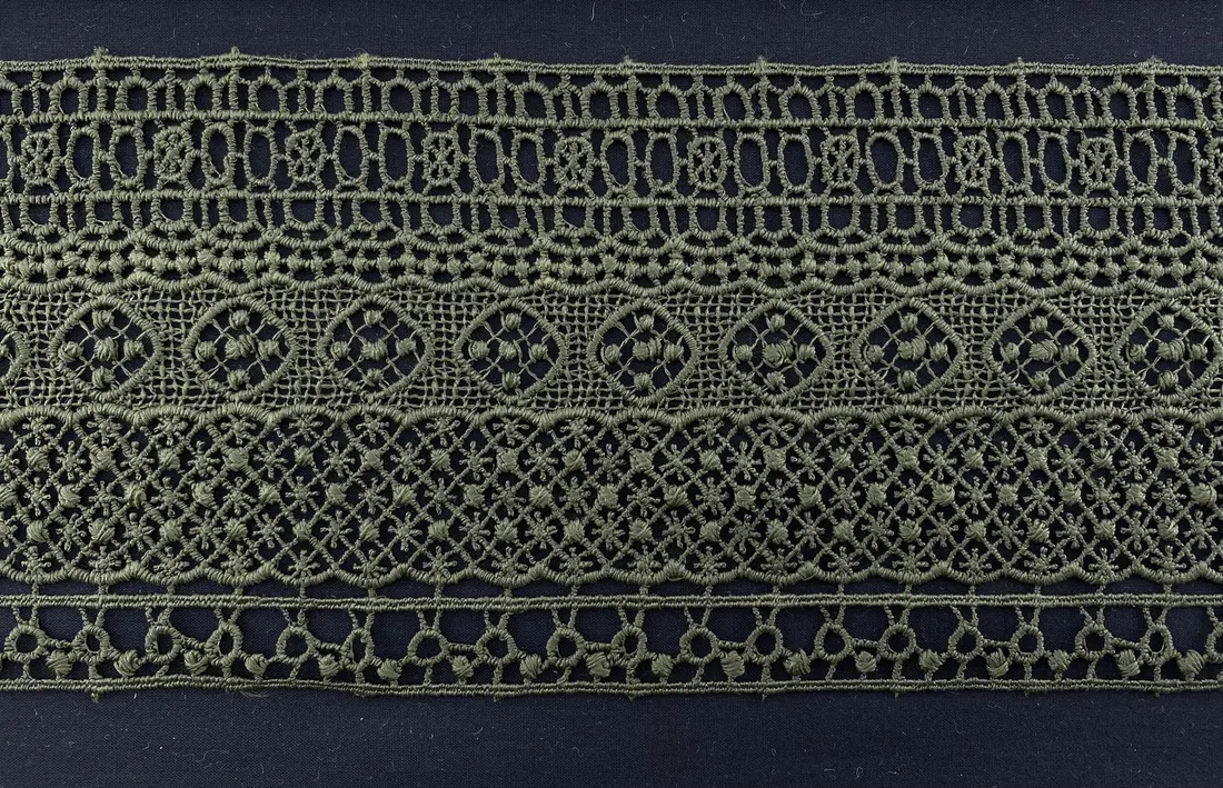 Haki Mat Polyester Yerli Güpür Brode Bant · 12,5 cm