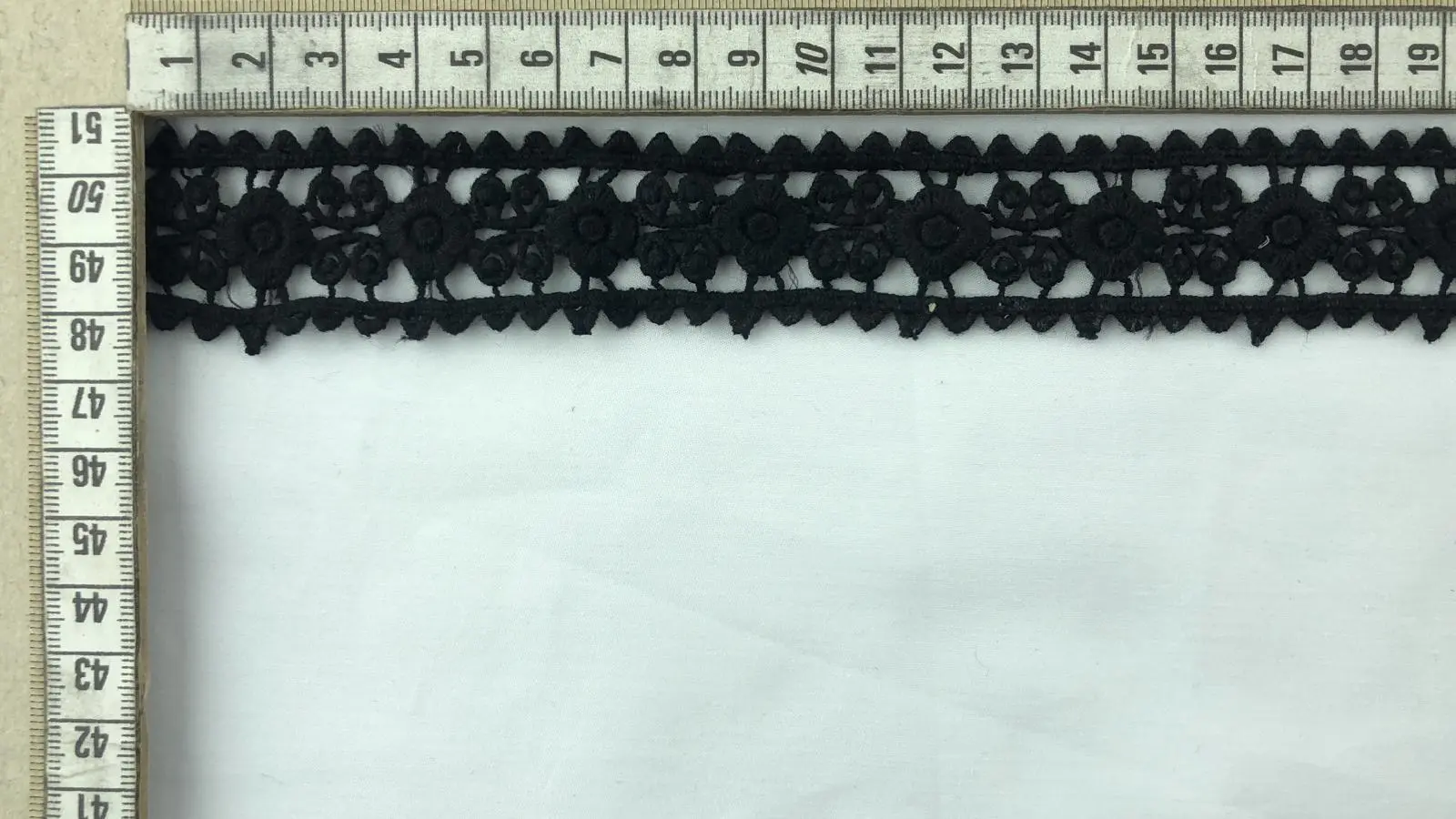 Siyah Polyester Yerli Brode Bant · 3,5 cm