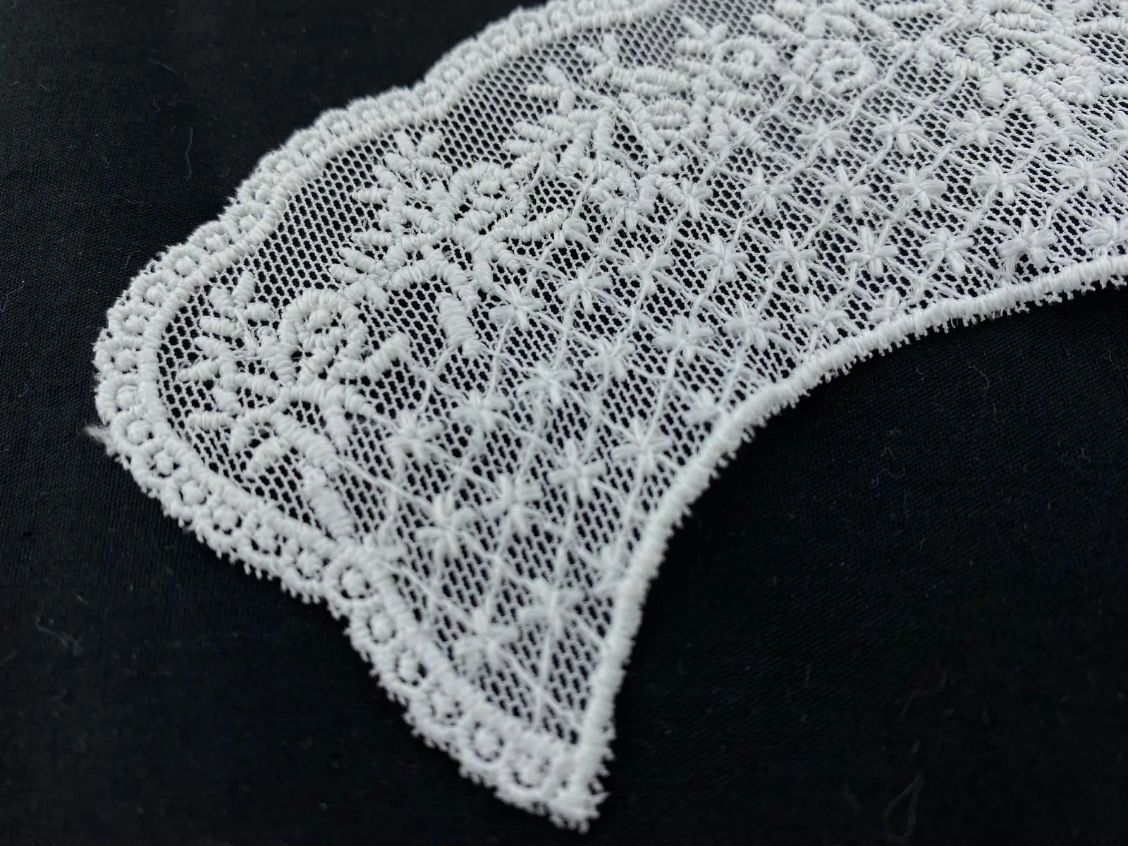 Greige Matte Polyester Domestic Tape Tulle Collar · 15 cm