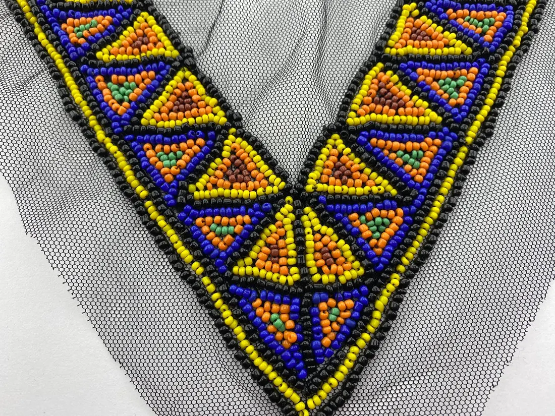 Renkli Bant Tül Yaka · 33 cm
