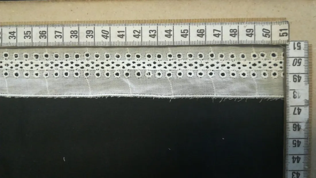 Kasar Polyester Yerli Brode Bant · 4 cm
