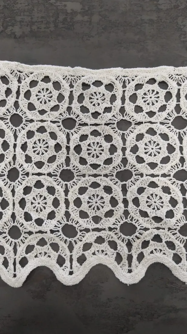 Greige Cotton Domestic Guipure Tape · 26 cm