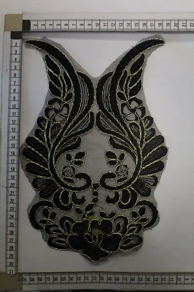 Siyah Polyester İthal Yaka Aplik