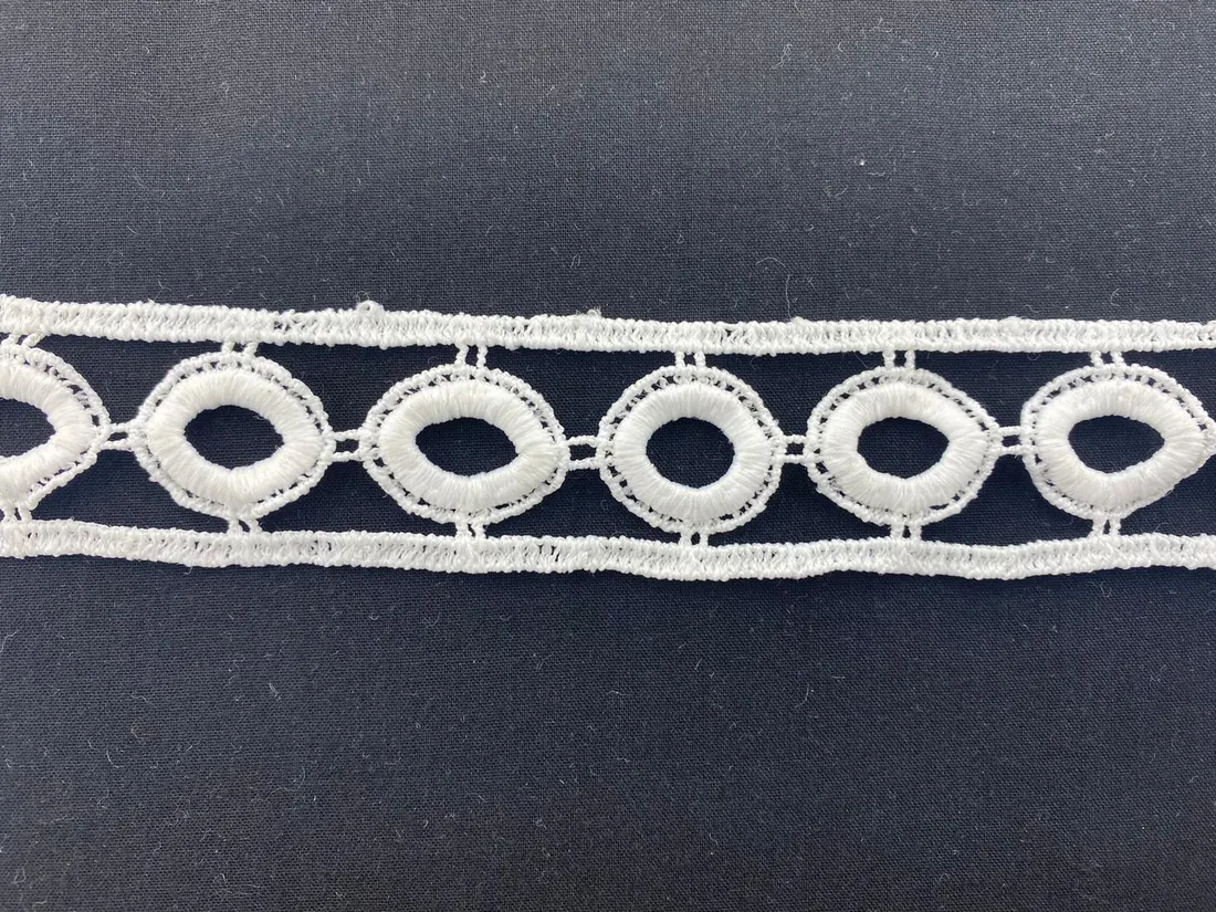 Ham Mat Polyester Yerli Güpür Brode Bant · 3,5 cm